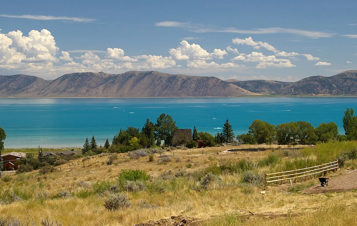 Discovering the Hidden Gems of Bear Lake